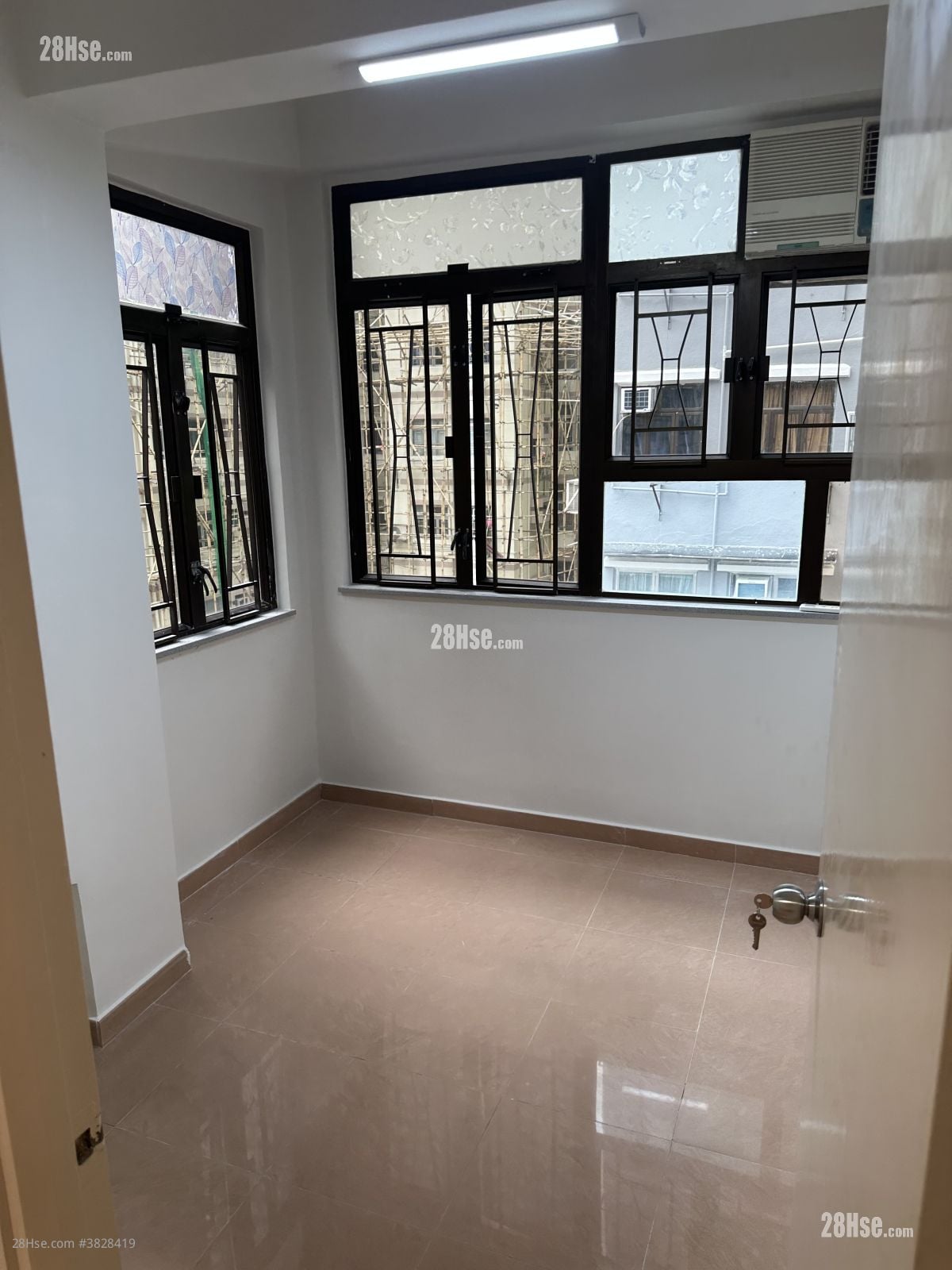 中興樓 租盤 2 房 , 1 浴室 374 平方呎