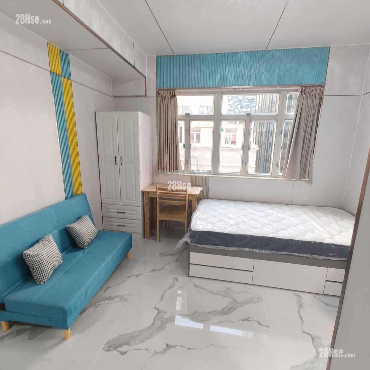 Golden Crown Court Rental Studio , 1 Bathroom 200 ft²