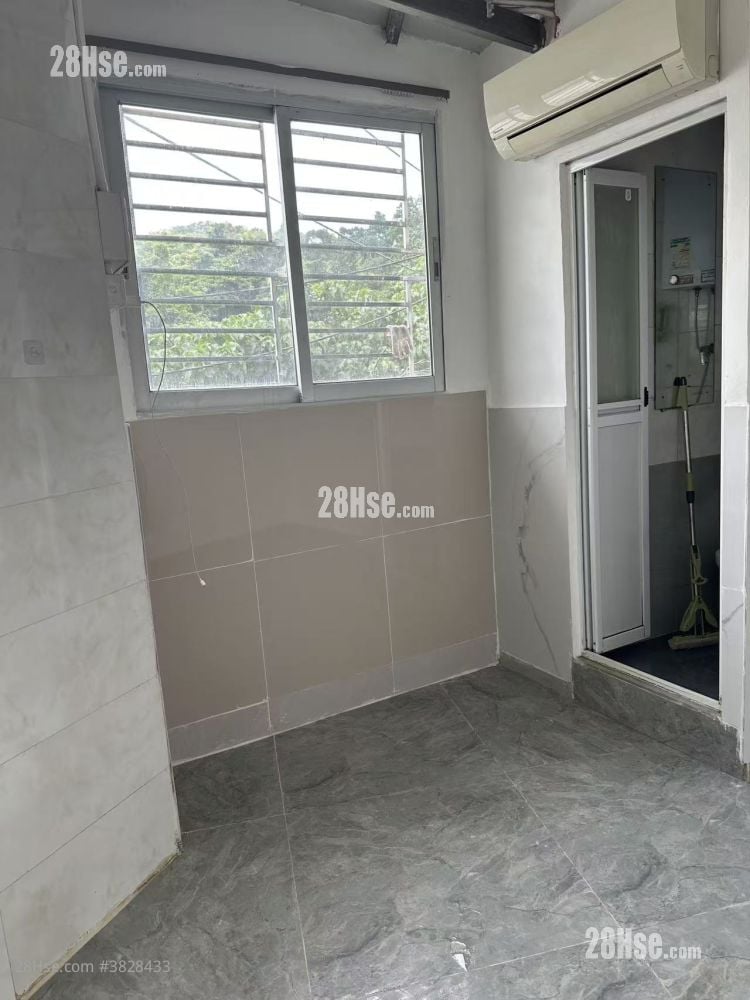 Village Rental 1 Bedroom , 1 Bathroom 130 ft²