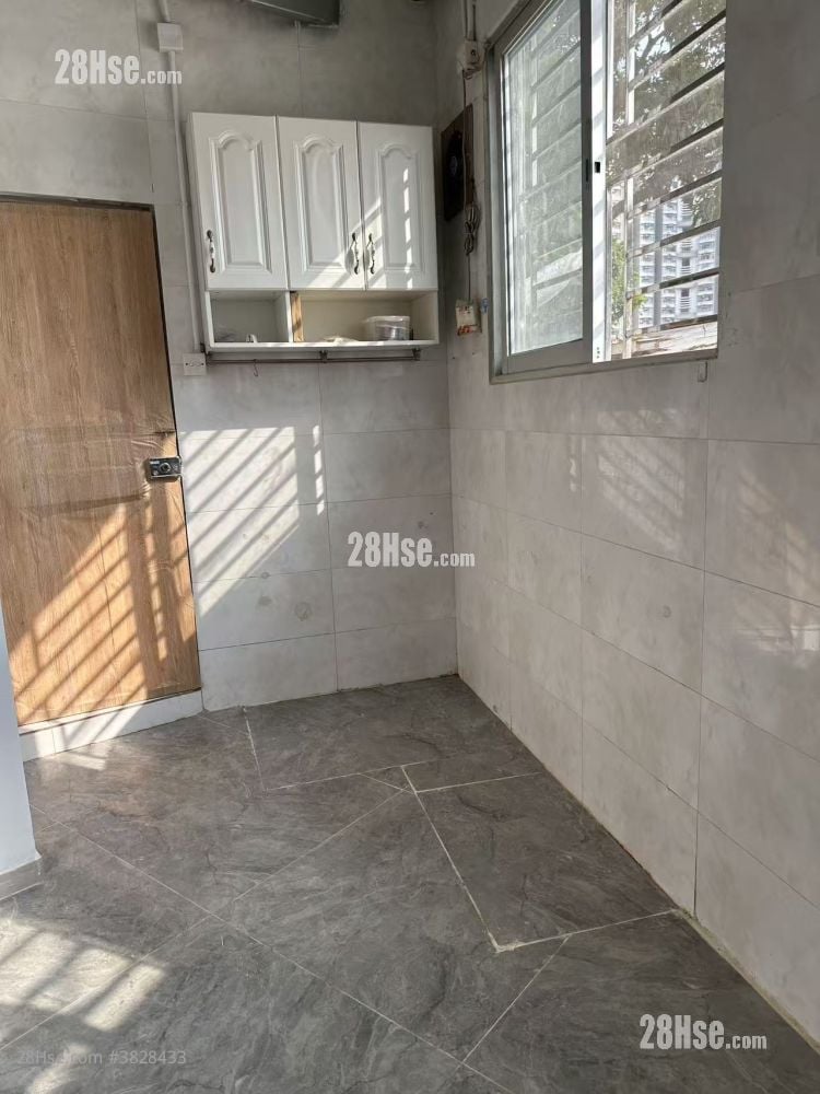 Village Rental 1 Bedroom , 1 Bathroom 130 ft²