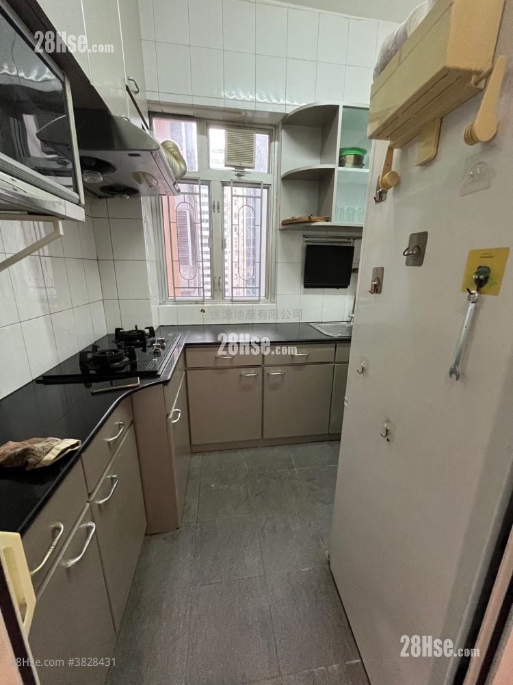 軒尼詩道 租盤 2 房 , 1 浴室 645 平方呎