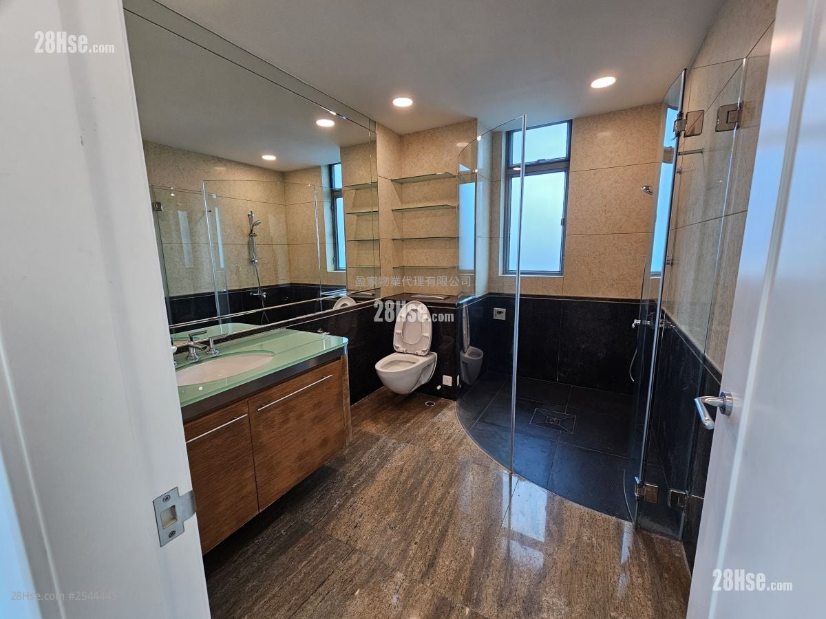 堪仕達道1-3號 租盤 3 房 , 4 浴室 2,155 平方呎