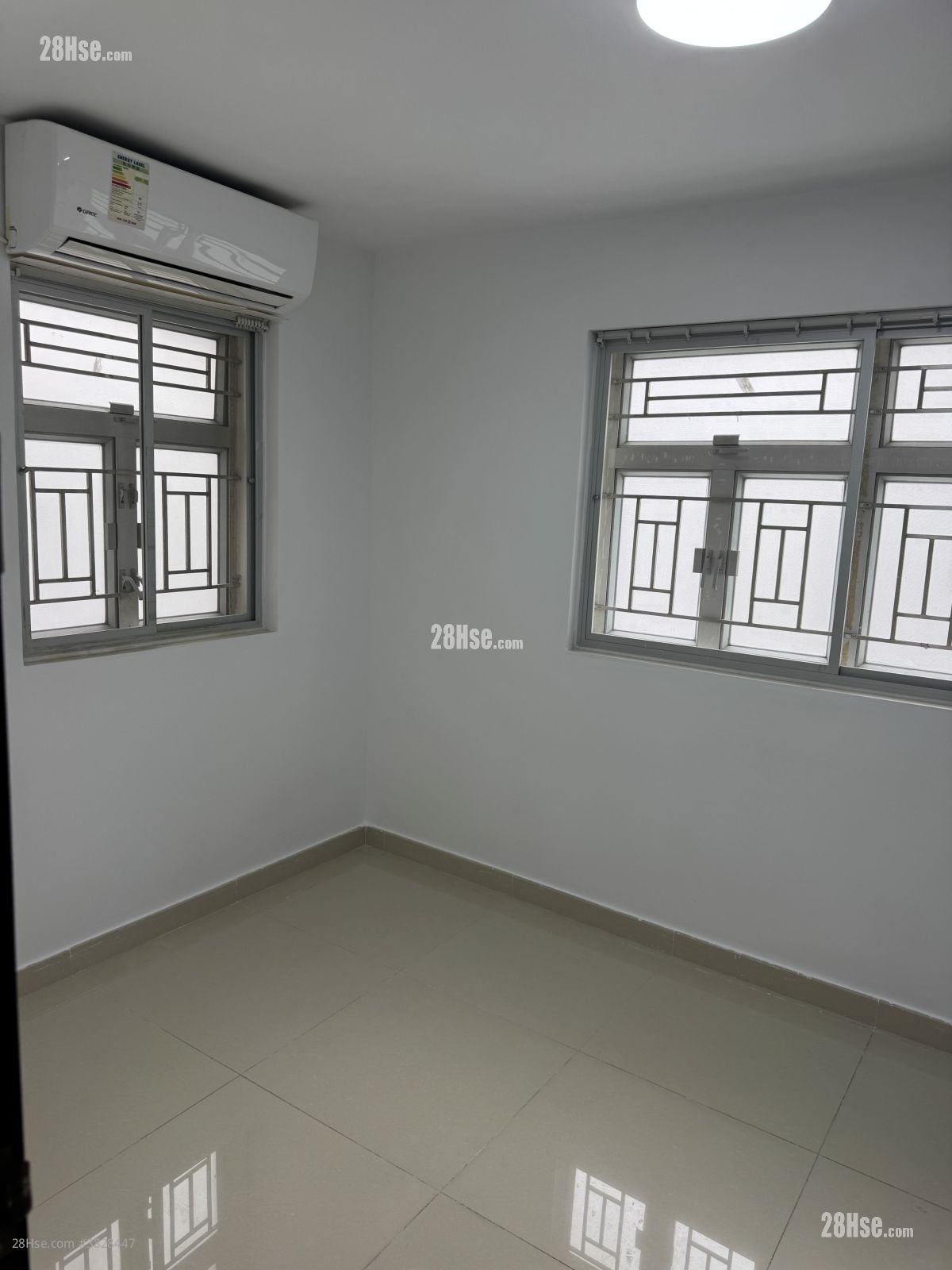 村屋 租盤 1 房 300 平方呎