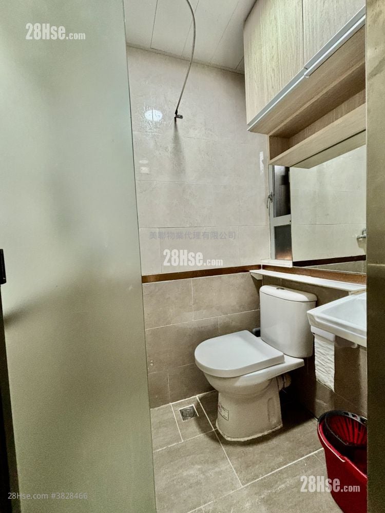 Yan Ming Court Sell 2 Bedrooms , 1 Bathroom 401 ft²