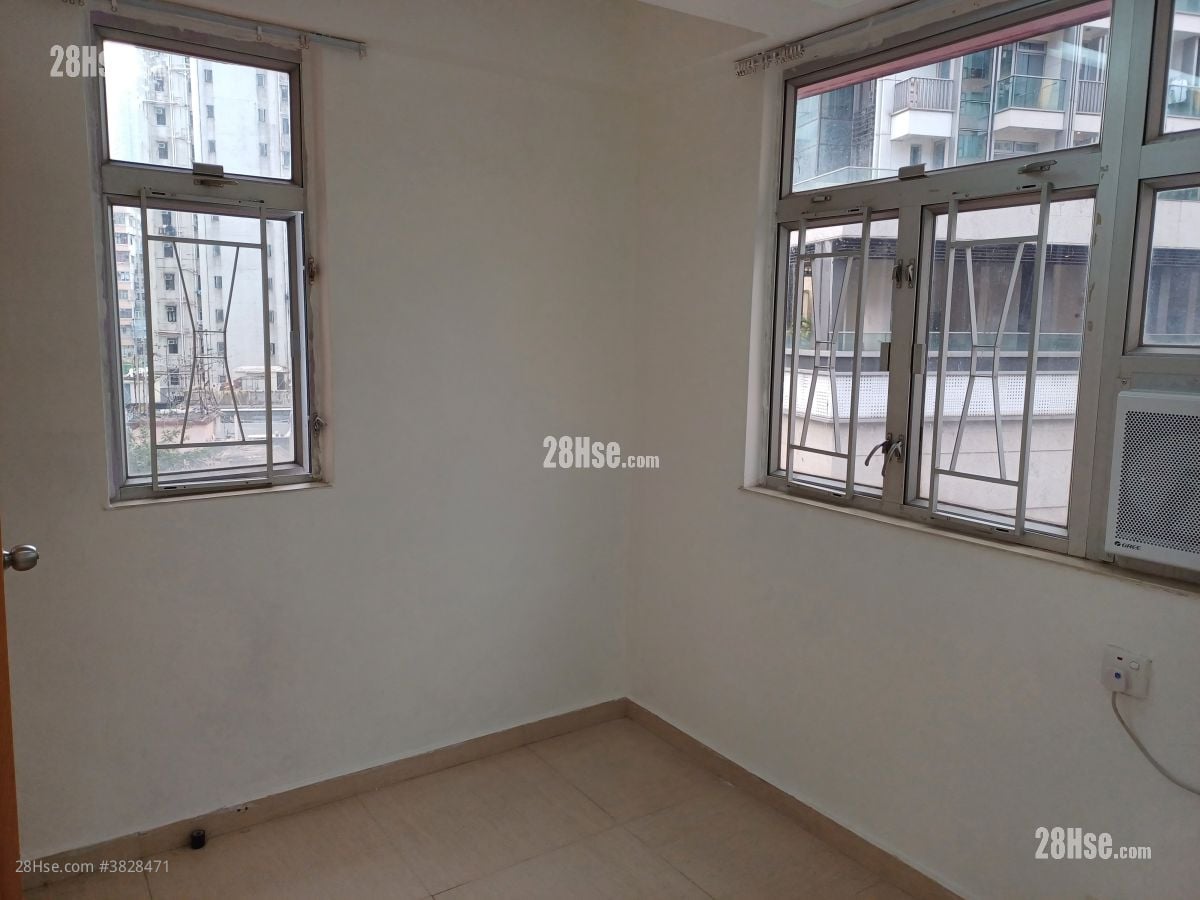 南京大楼 租盘 1 房 , 1 浴室 300 平方尺