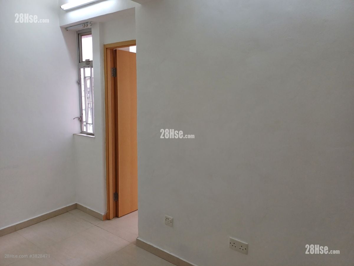 南京大楼 租盘 1 房 , 1 浴室 300 平方尺