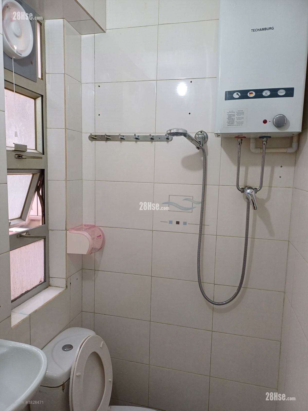 南京大楼 租盘 1 房 , 1 浴室 300 平方尺