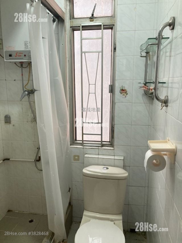 益發大廈 租盤 2 房 , 1 浴室 280 平方呎