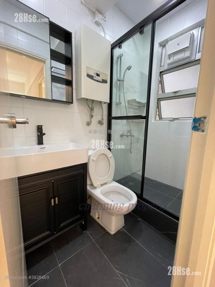 Eastman Court Rental 1 Bedroom , 1 Bathroom 309 ft²