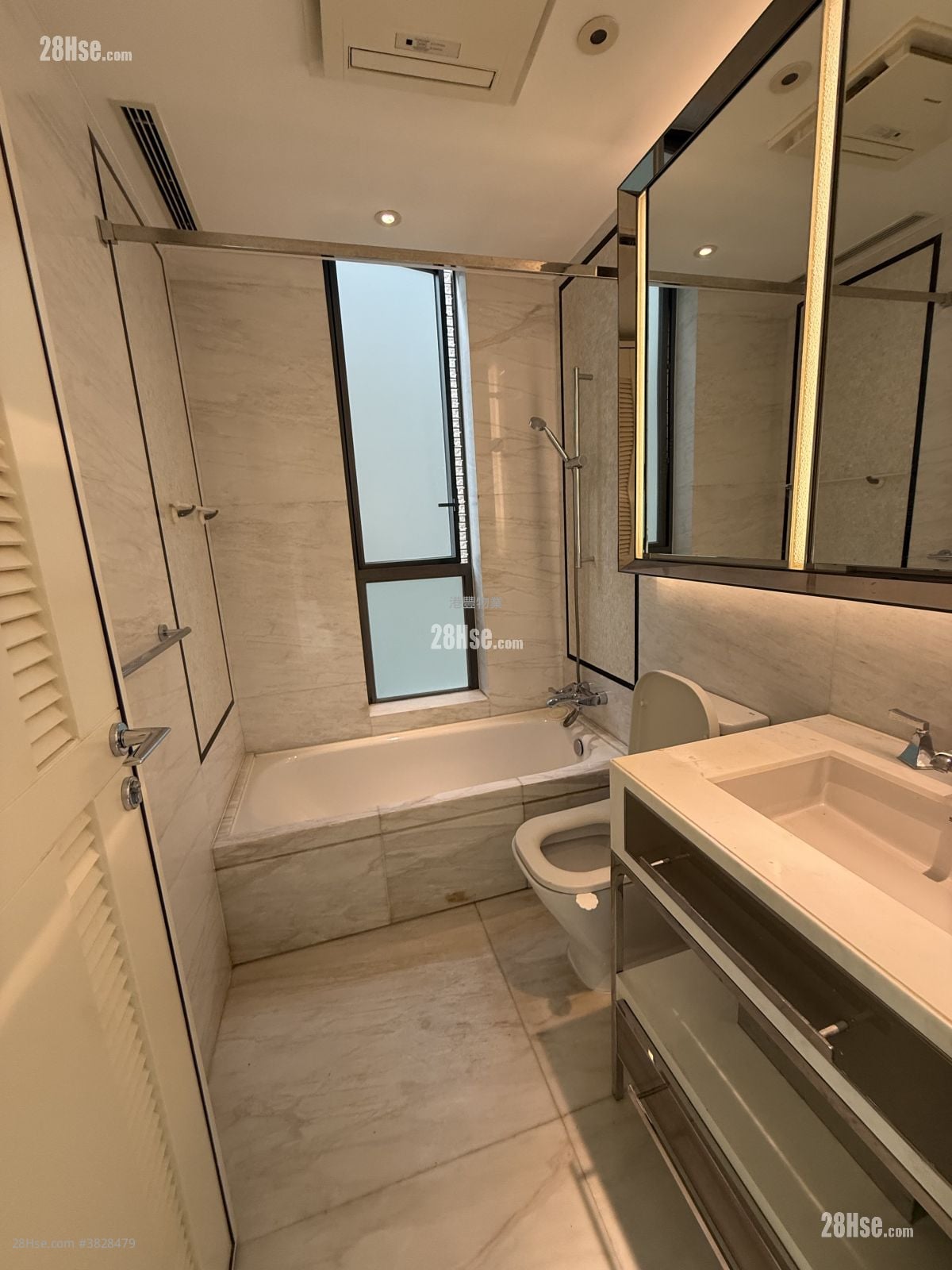 Capri Rental 4 Bedrooms , 4 Bathrooms 1,988 ft²