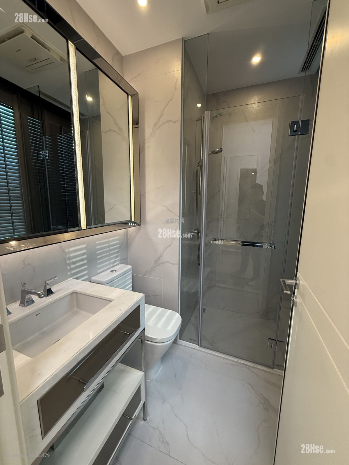 Capri Rental 4 Bedrooms , 4 Bathrooms 1,988 ft²