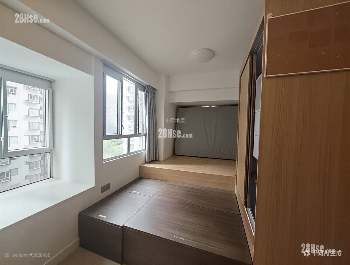 金狮花园 售盘 1 房 , 1 浴室 270 平方尺