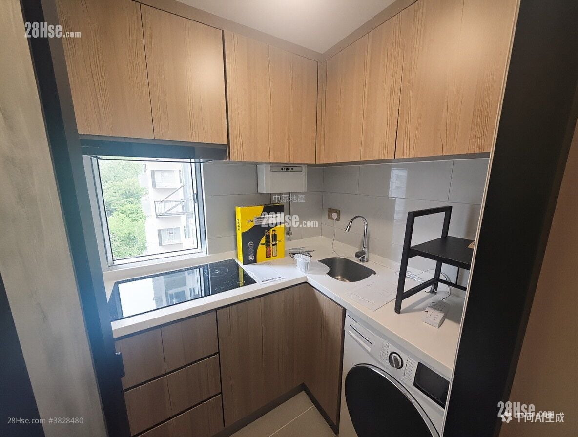 金狮花园 售盘 1 房 , 1 浴室 270 平方尺