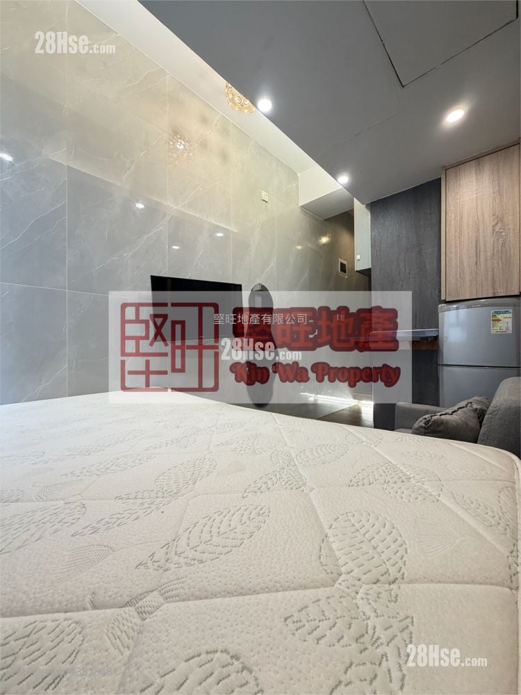 單幢樓房 租盤 開放式間隔 , 1 浴室 130 平方呎