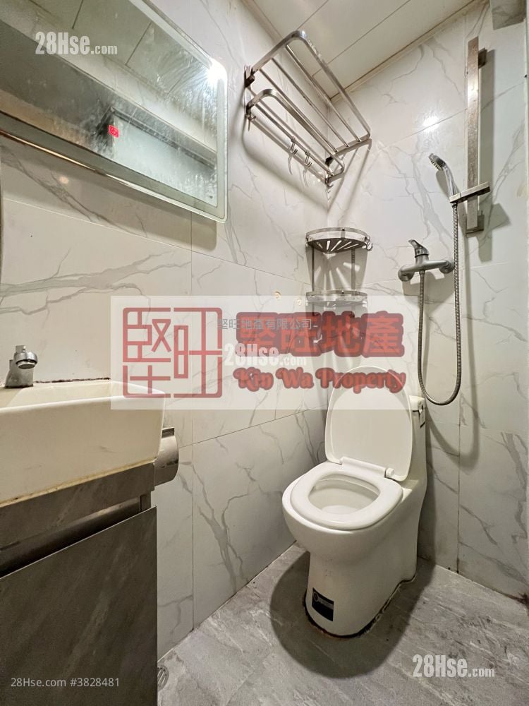 單幢樓房 租盤 開放式間隔 , 1 浴室 130 平方呎