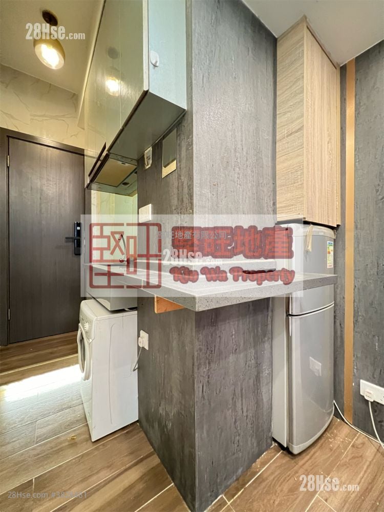 單幢樓房 租盤 開放式間隔 , 1 浴室 130 平方呎