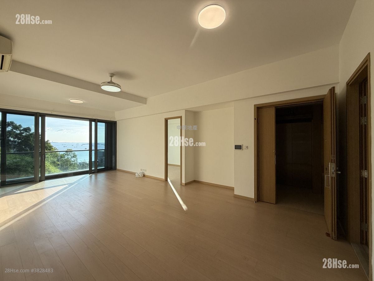 The Bloomsway Rental 1,349 ft²