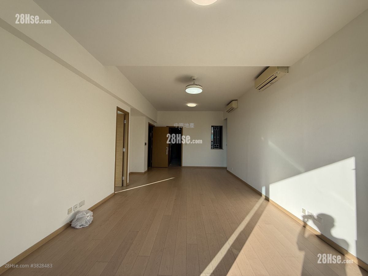 The Bloomsway Rental 1,349 ft²