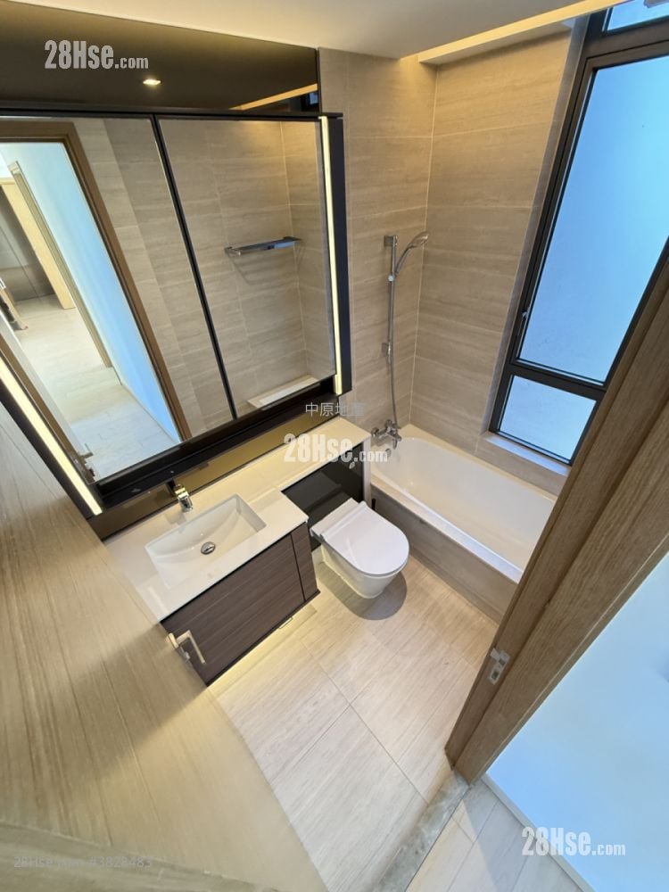 The Bloomsway Rental 1,349 ft²