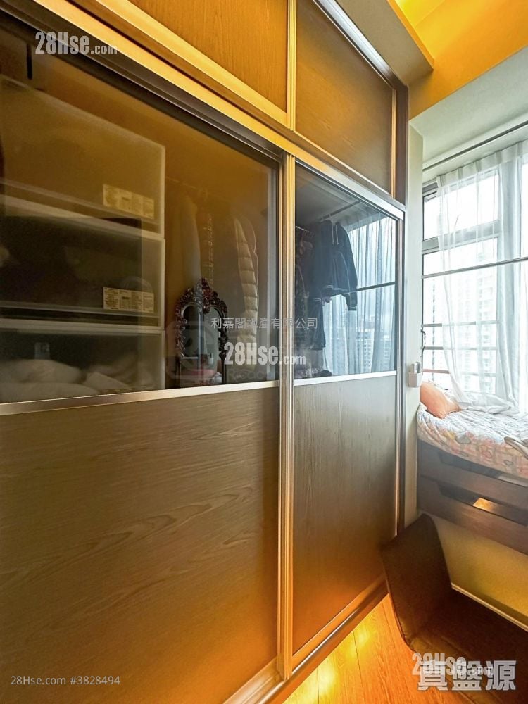 一号银海 售盘 3 房 , 2 浴室 665 平方尺