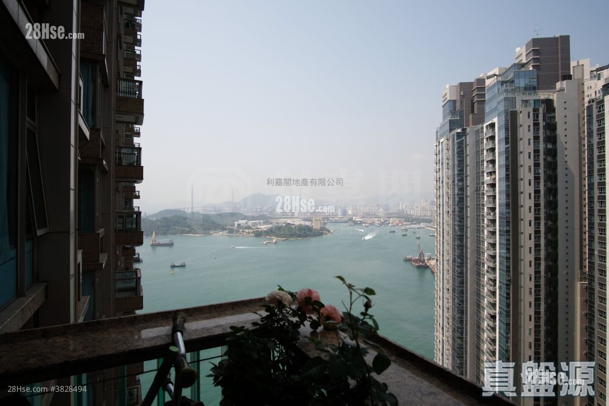 一号银海 售盘 3 房 , 2 浴室 665 平方尺