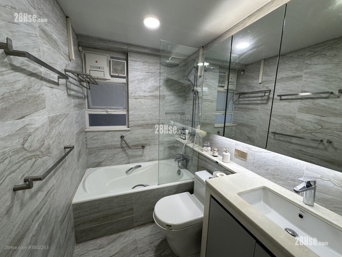 Laguna Verde Sell 2 Bedrooms , 2 Bathrooms 593 ft²