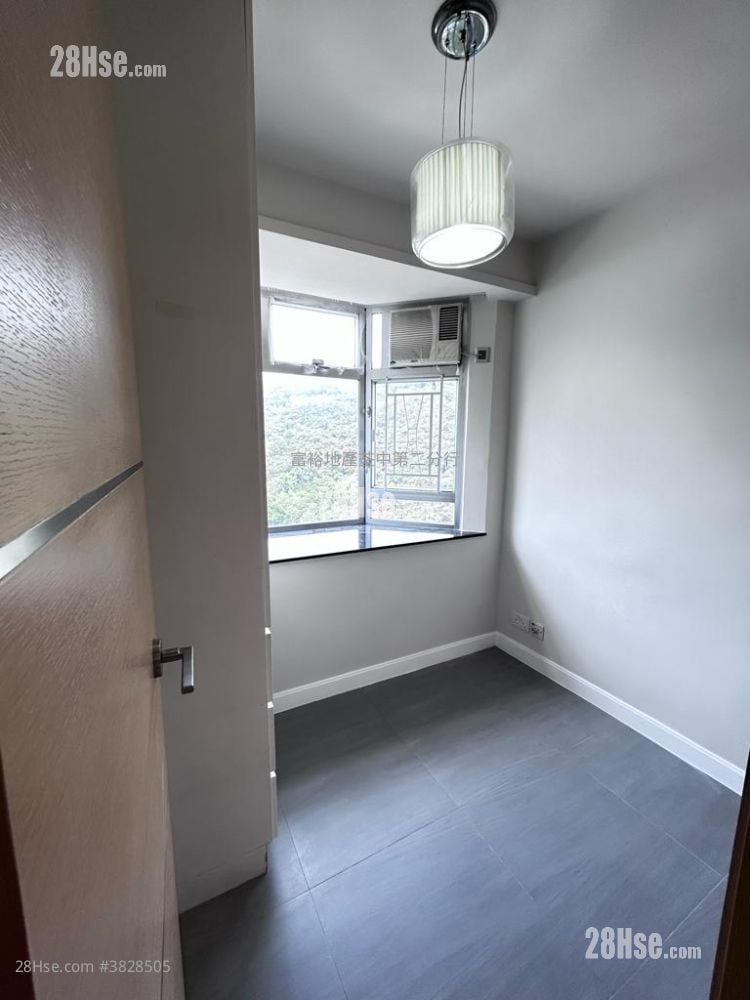 荃湾中心 租盘 2 房 374 平方尺