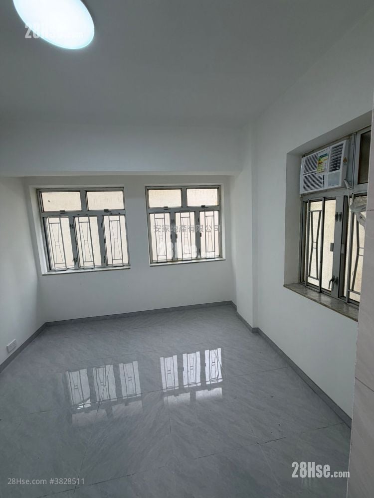Chung Wo Building Rental Studio , 1 Bathroom 200 ft²