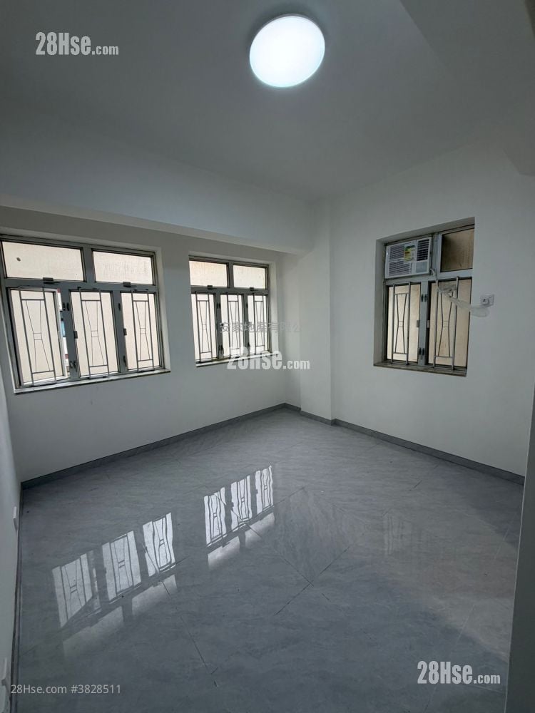 Chung Wo Building Rental Studio , 1 Bathroom 200 ft²