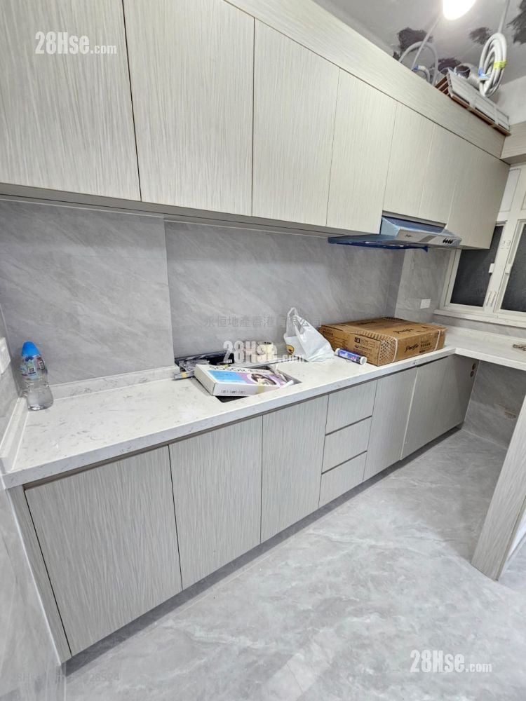 单幢楼房 售盘 3 房 , 2 浴室 615 平方尺