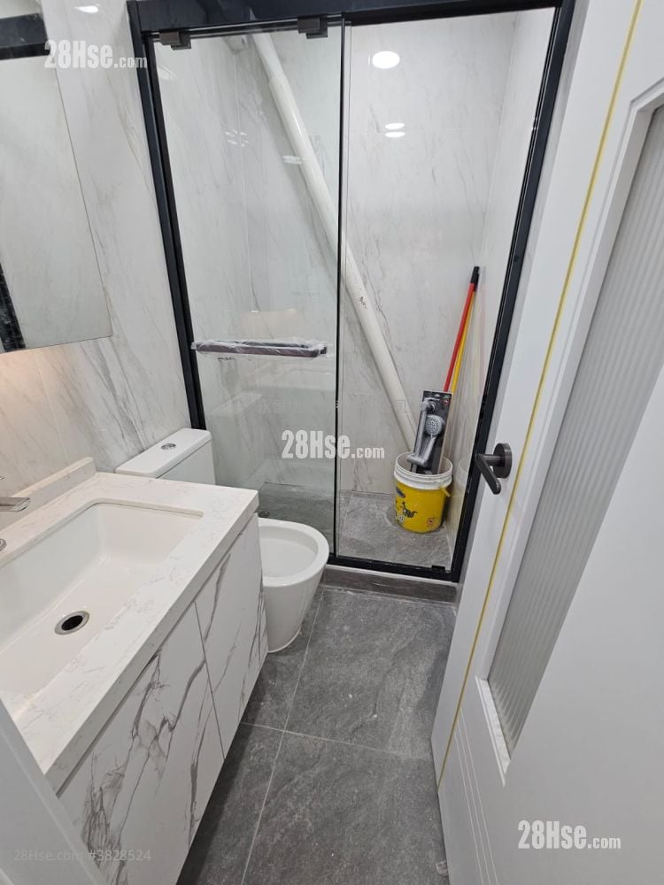 单幢楼房 售盘 3 房 , 2 浴室 615 平方尺