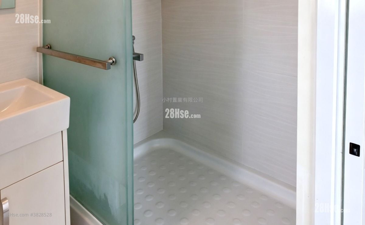 浴室: 高樂花園 租盤 開放式間隔 , 1 浴室 340 平方呎