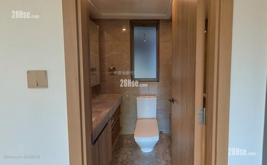 Centra Horizon Sell 3 Bedrooms 1,019 ft²