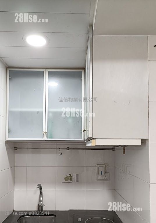 单幢楼房 售盘 2 房 , 1 浴室 316 平方尺