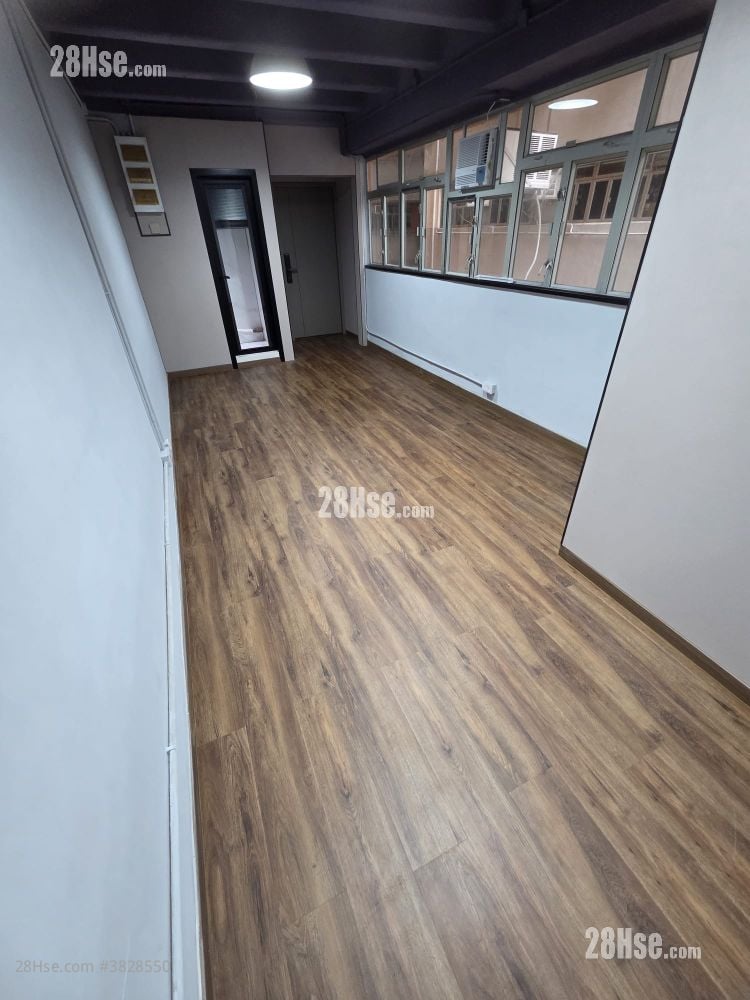Golden Dragon Industrial Centre Rental 1 Toilet