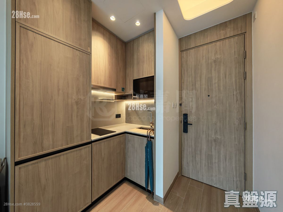 朗天峰 售盘 1 房 291 平方尺