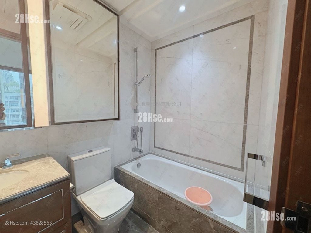 One Homantin 租盤 405 平方呎