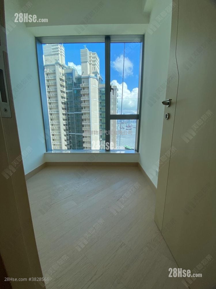 维港滙 售盘 2 房 493 平方尺