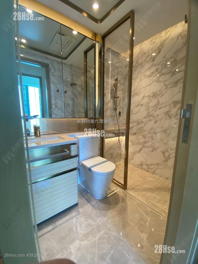 维港滙 售盘 2 房 493 平方尺