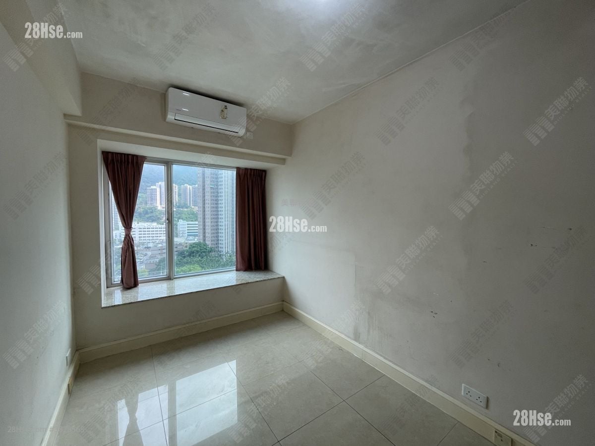 名城 售盘 3 房 , 2 浴室 742 平方尺