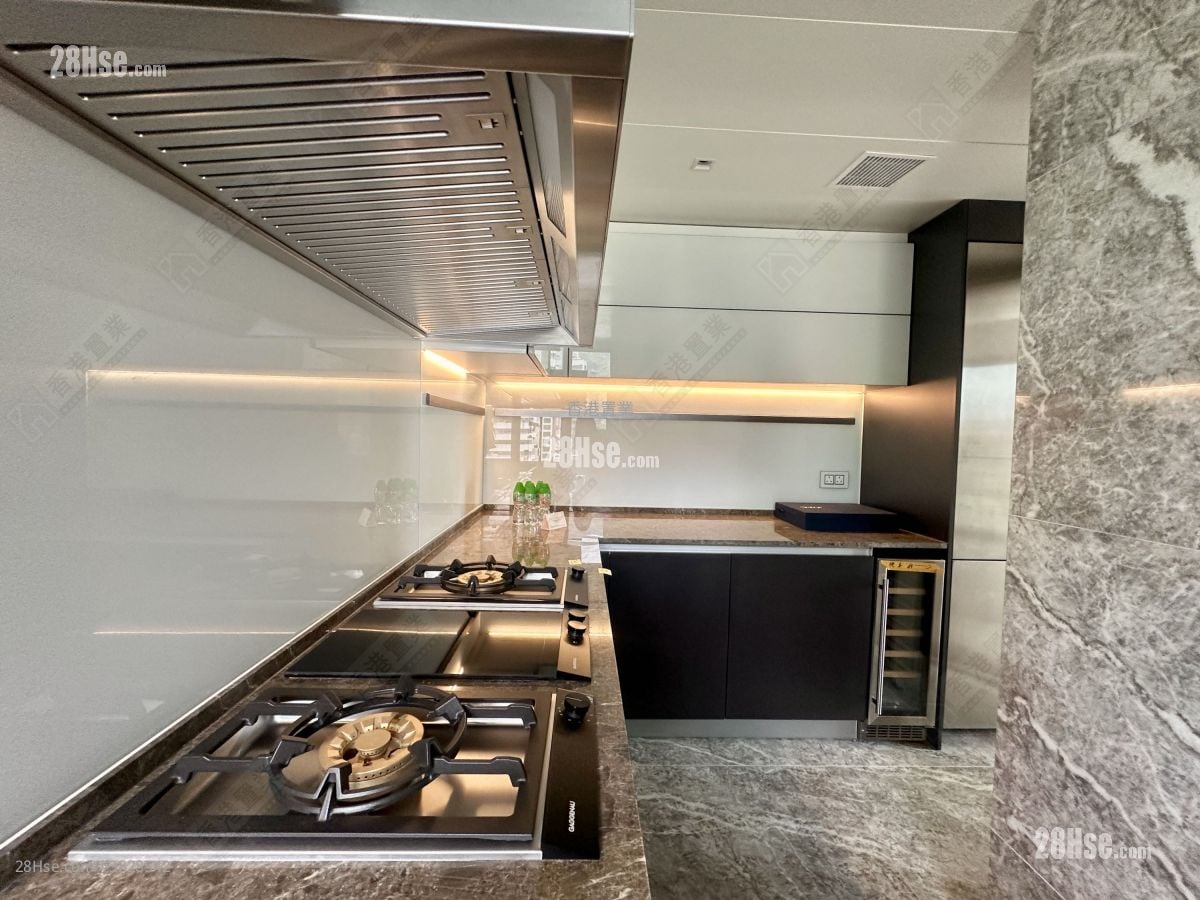 The Southside Rental 3 Bedrooms , 3 Bathrooms 1,006 ft²