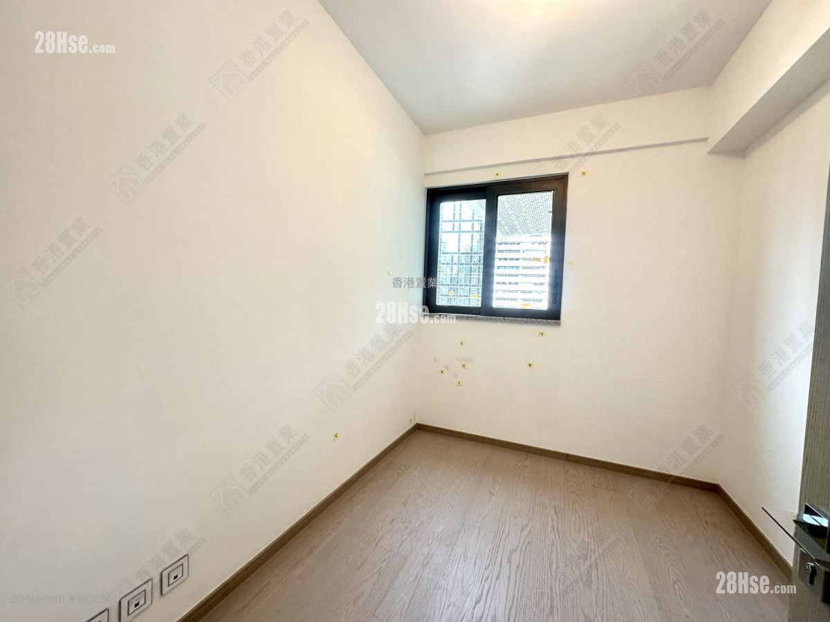 The Southside Rental 3 Bedrooms , 3 Bathrooms 1,006 ft²