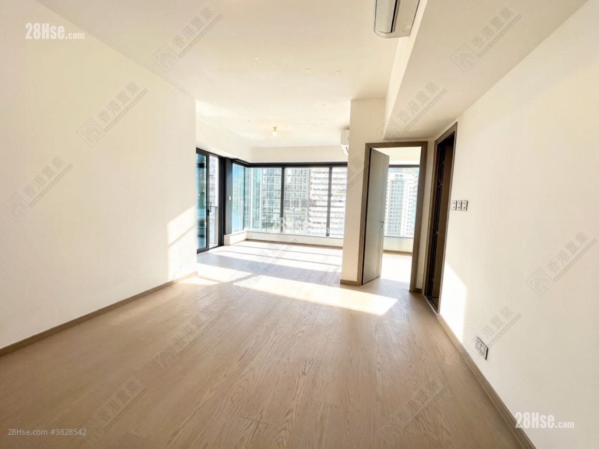 The Southside Rental 3 Bedrooms , 3 Bathrooms 1,006 ft²