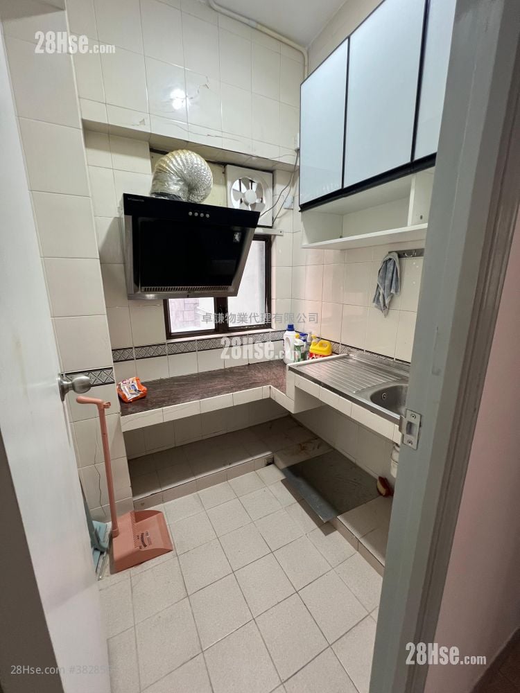 Skyway Mansion Rental 2 Bedrooms , 1 Toilet 550 ft²