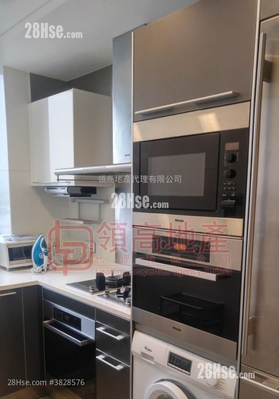 The Cullinan Sell 3 Bedrooms , 2 Bathrooms 900 ft²