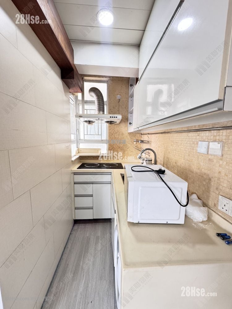 Po Sing Centre Sell 2 Bedrooms , 1 Bathroom 288 ft²