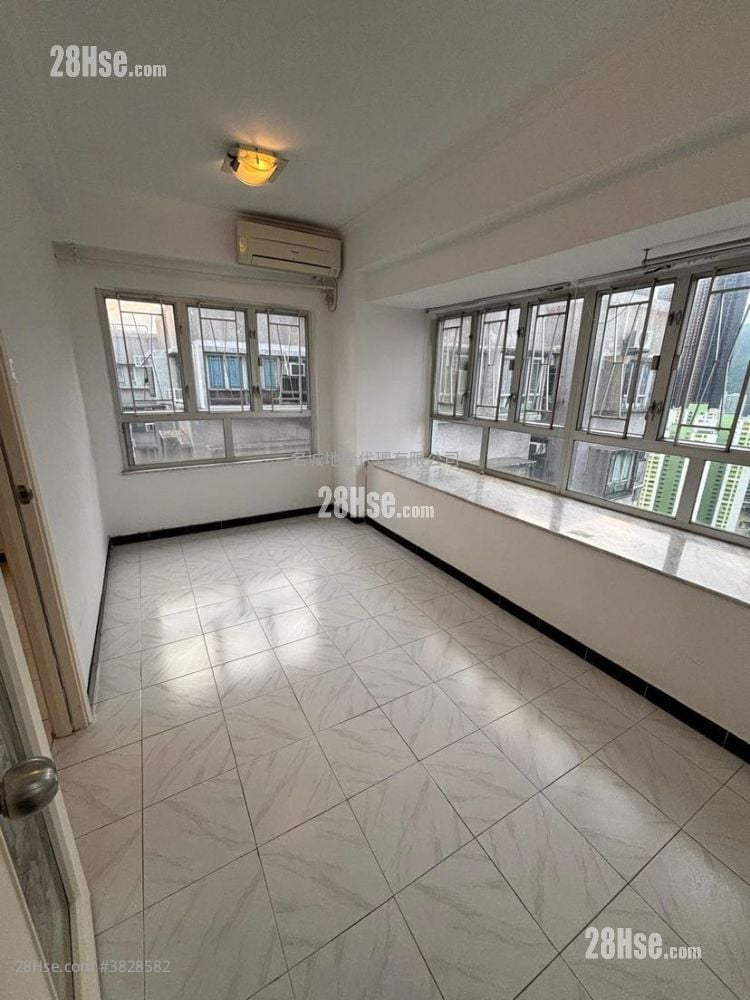 金狮花园 租盘 307 平方尺