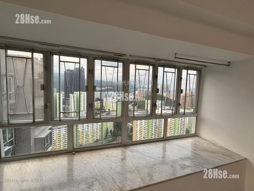 金狮花园 租盘 307 平方尺