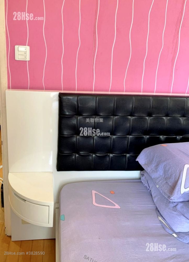 Glamour Garden Rental 2 Bedrooms , 1 Bathroom 386 ft²