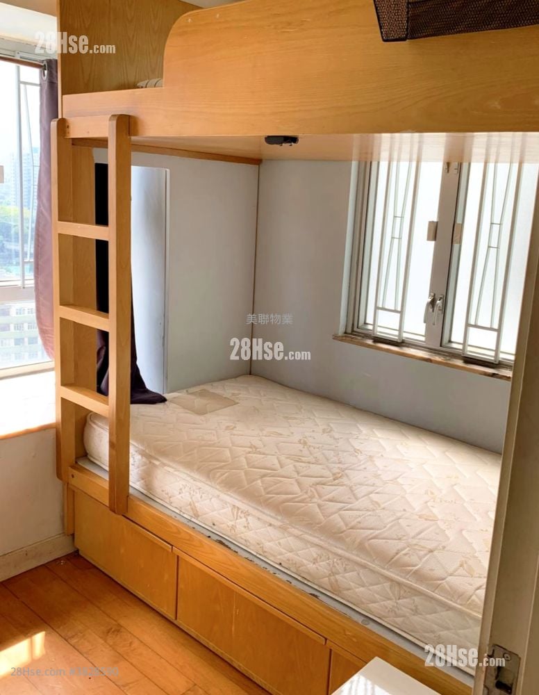 Glamour Garden Rental 2 Bedrooms , 1 Bathroom 386 ft²